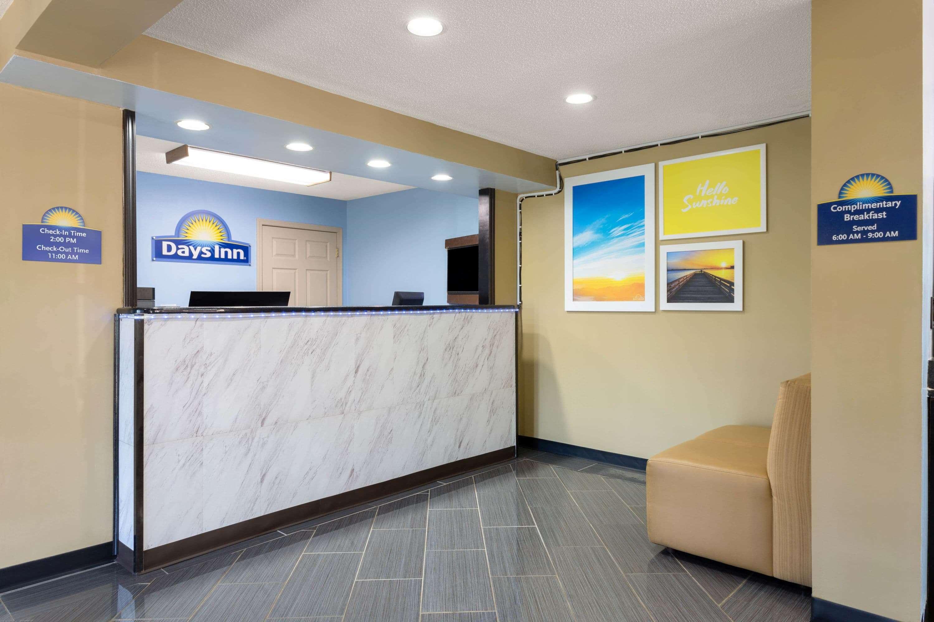Days Inn By Wyndham Greensboro Airport Εξωτερικό φωτογραφία