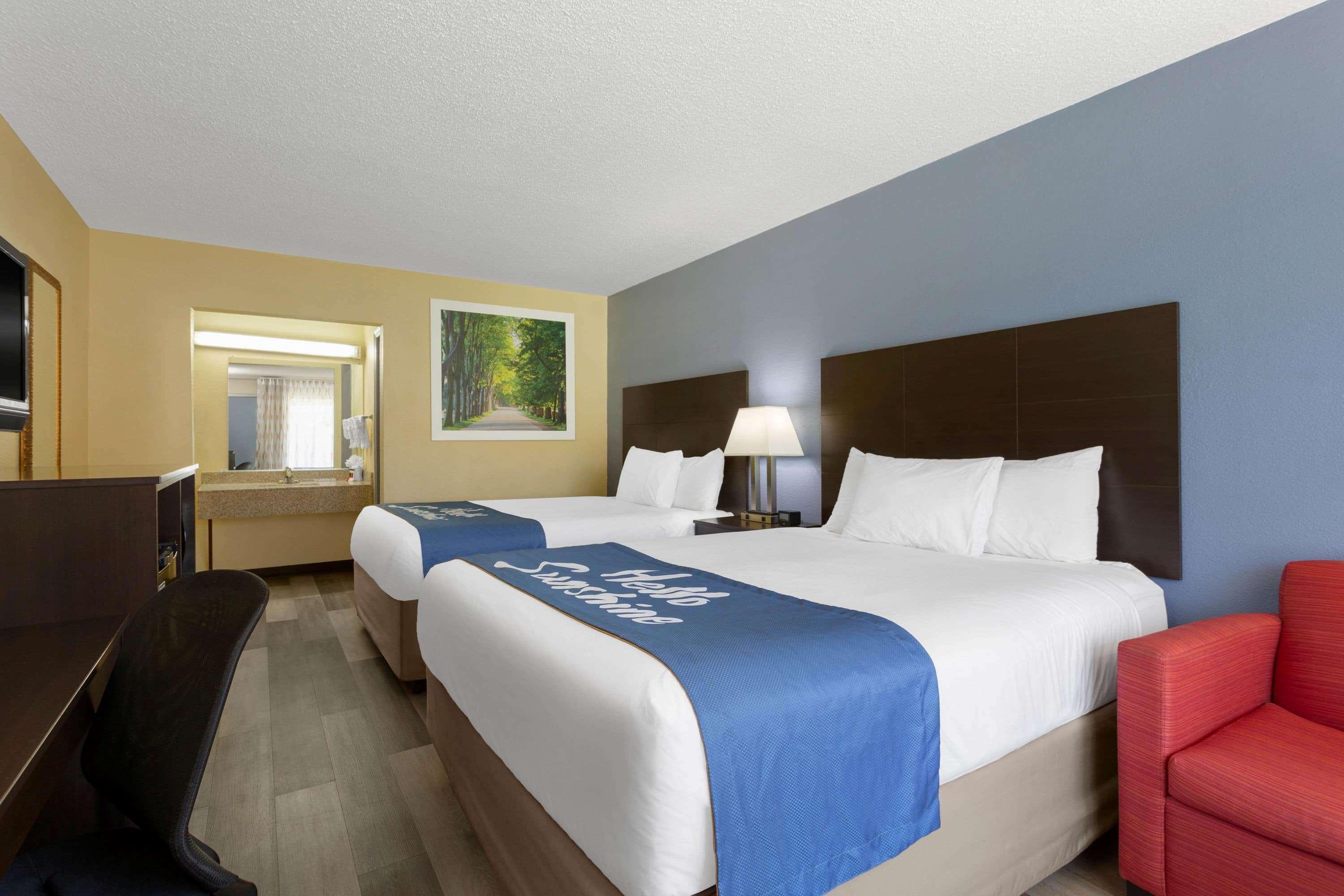 Days Inn By Wyndham Greensboro Airport Εξωτερικό φωτογραφία