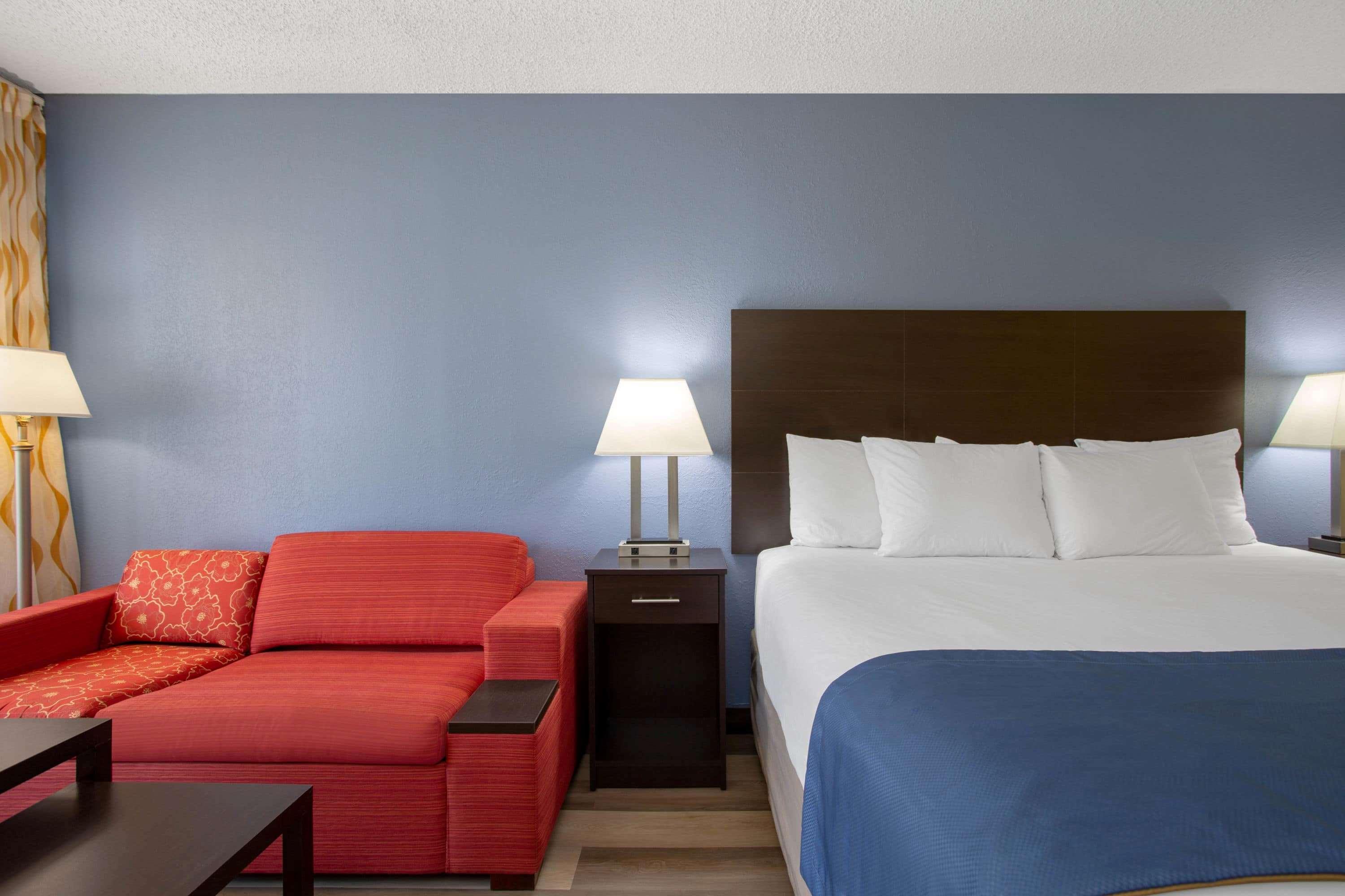 Days Inn By Wyndham Greensboro Airport Εξωτερικό φωτογραφία