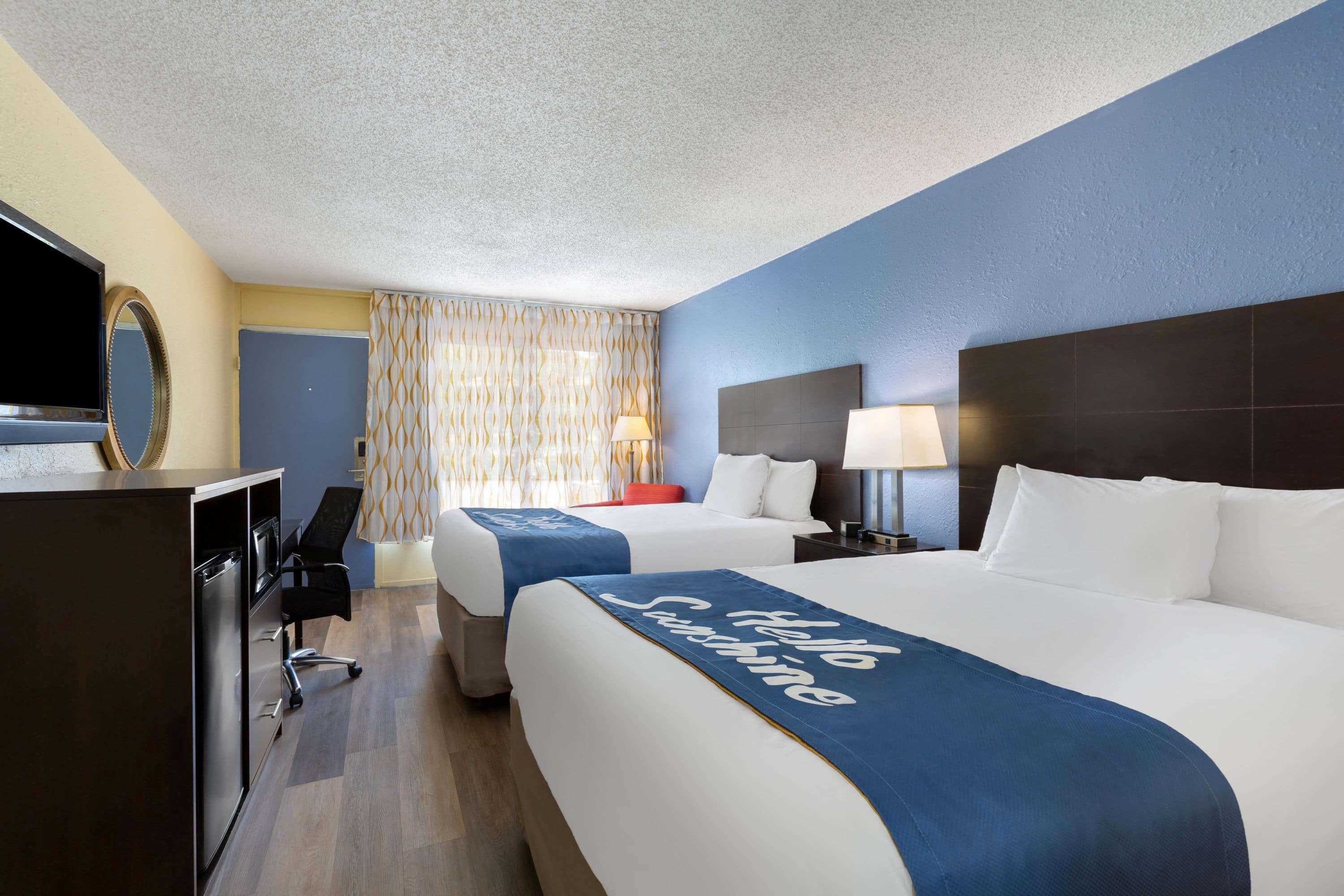 Days Inn By Wyndham Greensboro Airport Εξωτερικό φωτογραφία